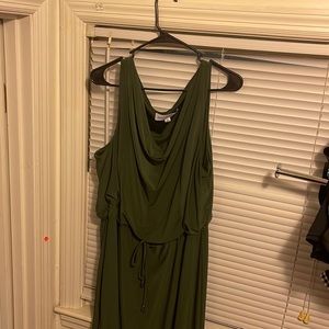 Green maxi dress